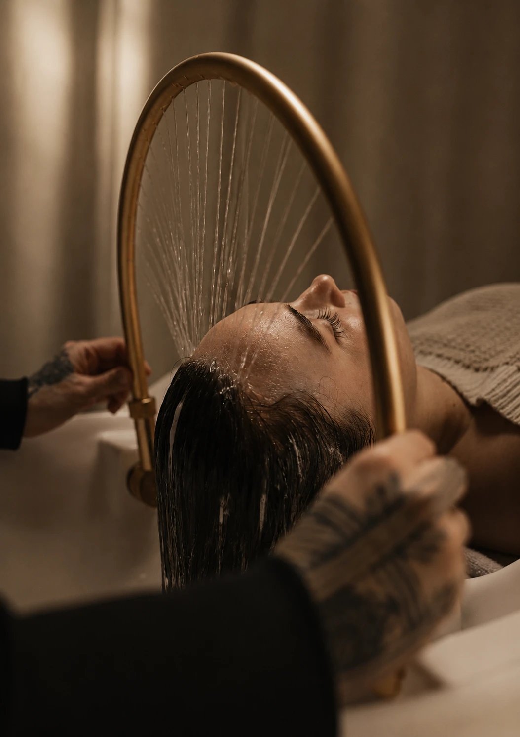 Real AIMT head spa rinse treatment in progress